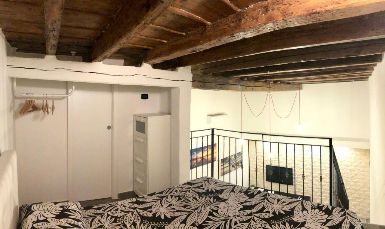 Corte Del Carmine Бари Екстериор снимка